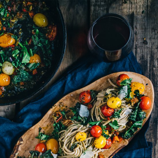 Soba Noodles with Tomatoes & Kale