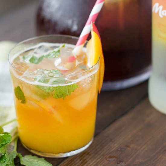 Spiked Iced Tea with Mango Purée