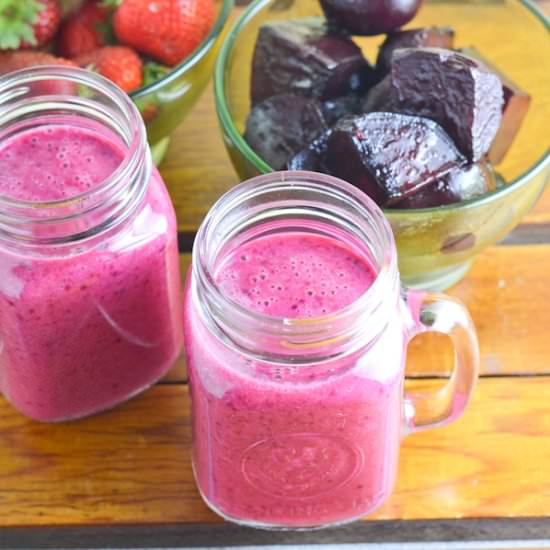 Beet Strawberry Smoothie