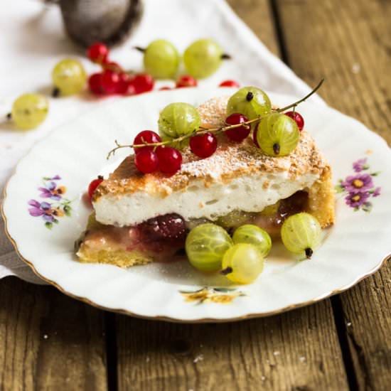 Gooseberry meringue pie