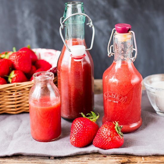 Simple Strawberry Sauce