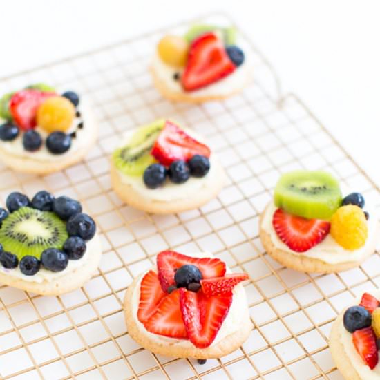 Sugar Cookie Fruit Pizza