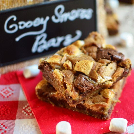 Gooey S’mores Bars