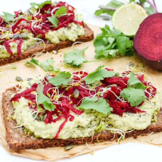 Superfood Open Sandwich [vegan]