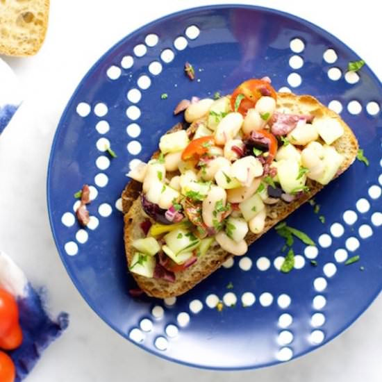 White Bean Mediterranean Salad