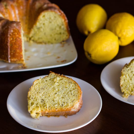 Lemon Yogurt Chia Cake