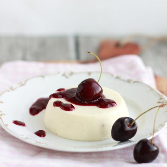 Yogurt Panna Cotta