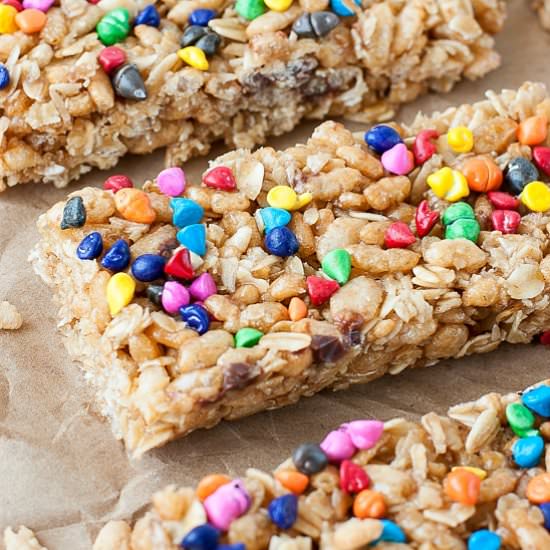 No-Bake Rainbow Chip Granola Bars