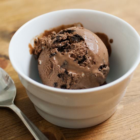Boozy Chocolate Cookies & Cream