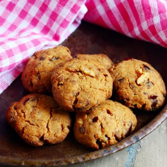 Date and Walnut Cookies