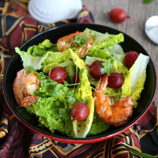 Romaine Salad w/ Gooseberry&Prawns