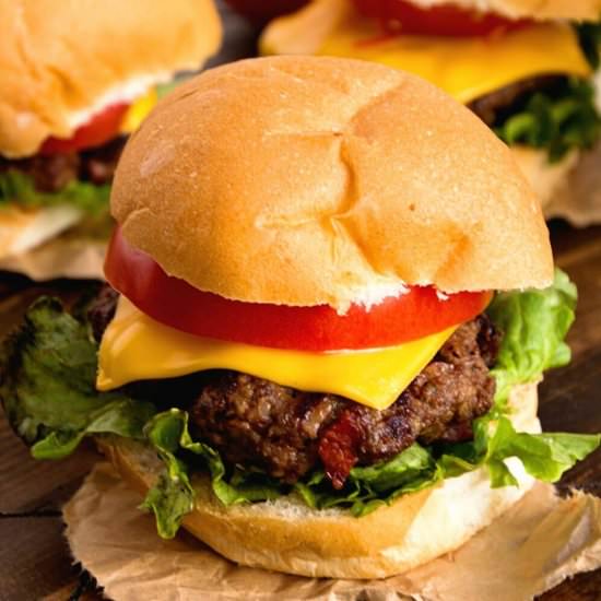Whiskey Bacon Cheddar Burger