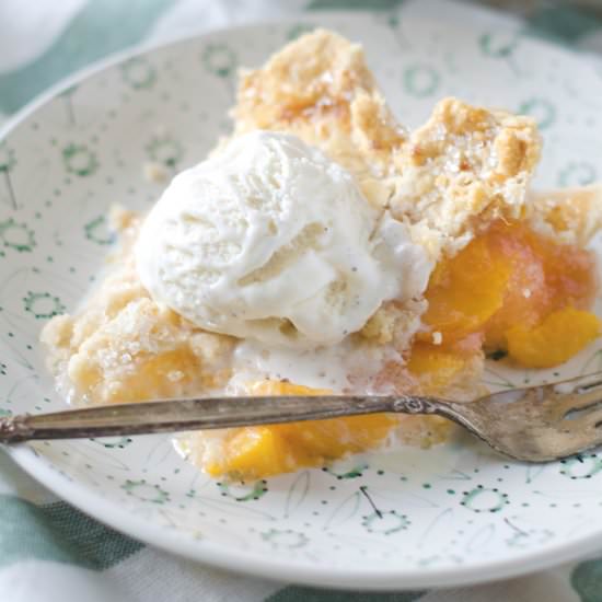 Classic Peach Pie