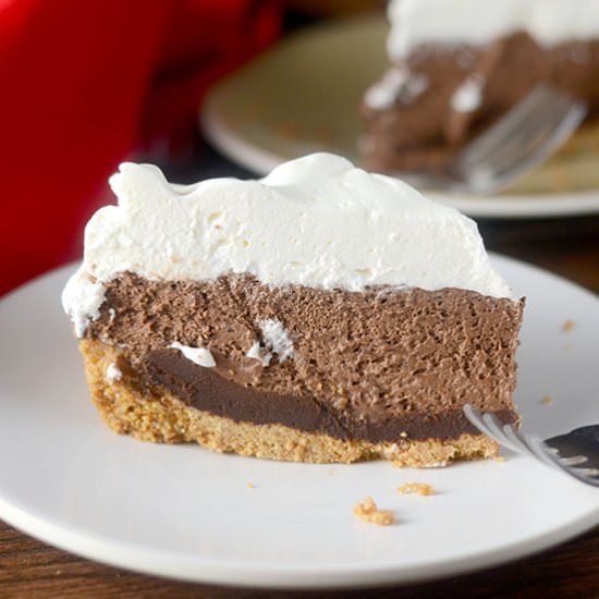 S’mores Mousse Pie