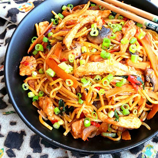 Chicken Noodles w/ Chili Bean Sauce