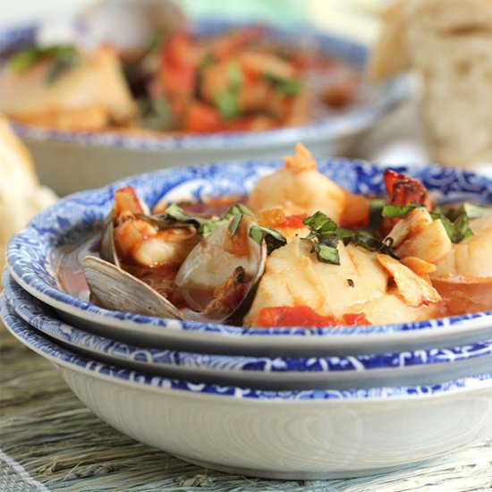 Easy Seafood Cioppino