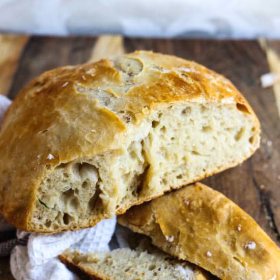 Homemade Dutch Oven Crusty Bread
