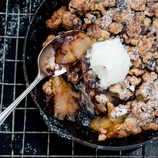Pear, Chocolate and Walnut Crumble