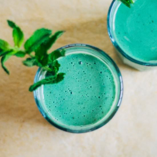 Vanilla Mint Superfood Smoothies