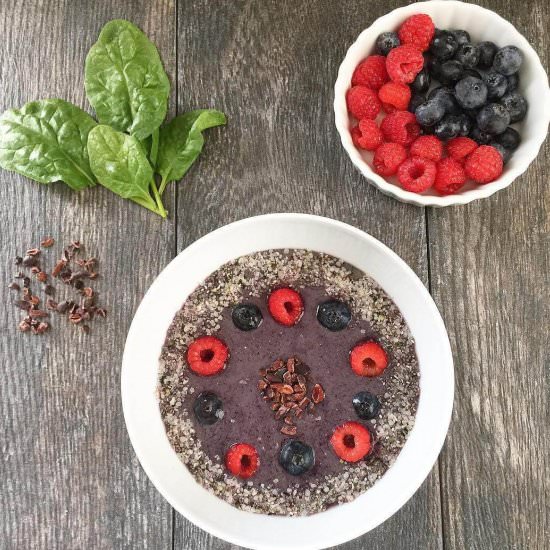 Avocado Spinach Smoothie Bowl