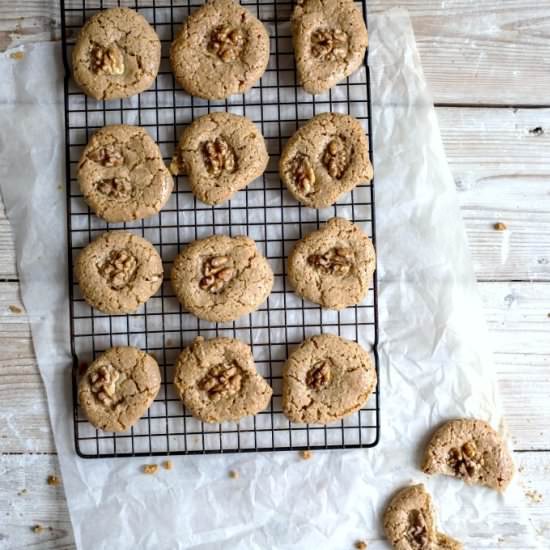 Chewy Walnut Biscuits