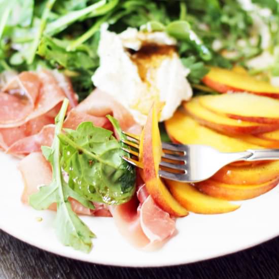 Peach and Prosciutto Salad