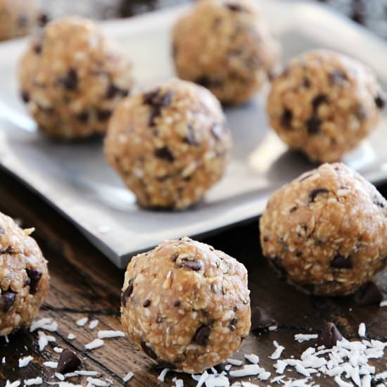 No Bake Chocolate Chip Energy Bites