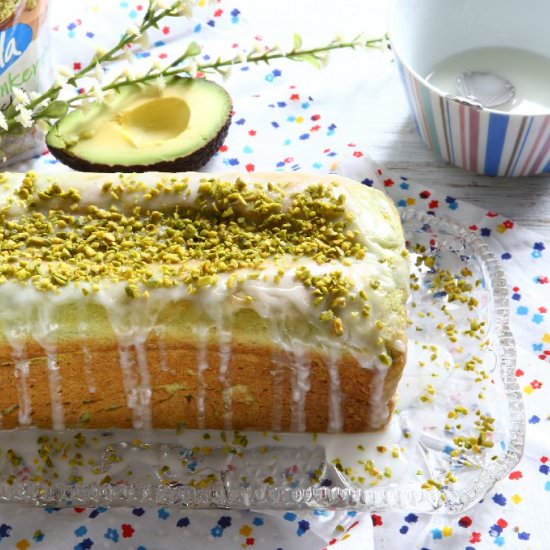 Avocado Spelt Cake with Pistachios