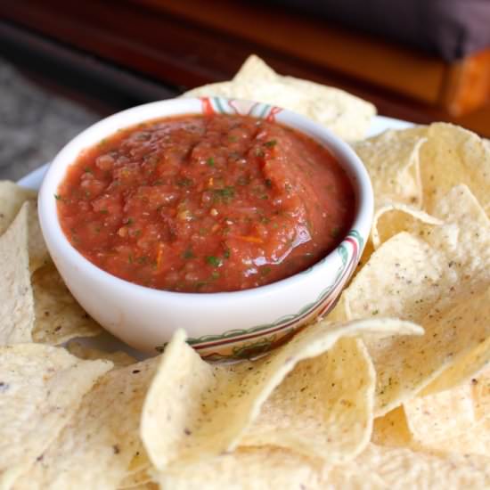 Easy Roasted Tomato Blender Salsa