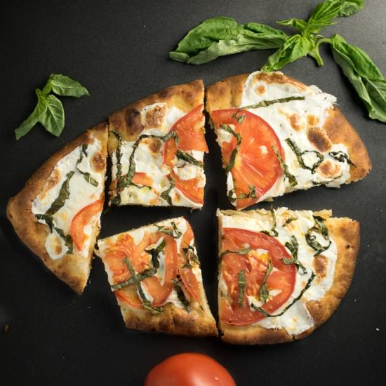 Easy Margherita Pizza