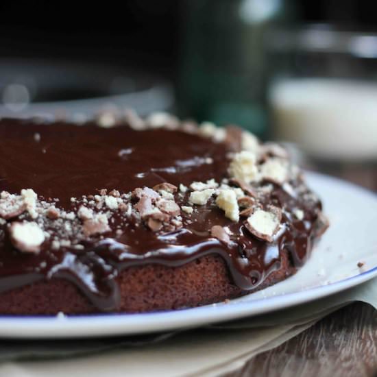 Chocolate buttermilk cake