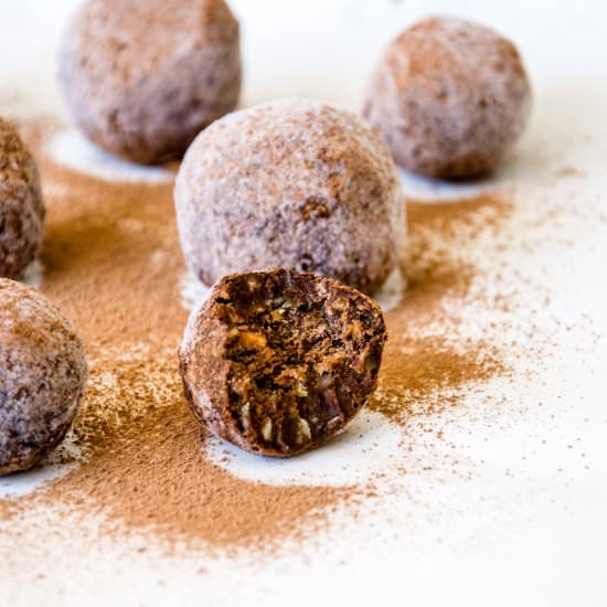 Chocolate Energy Bliss Balls