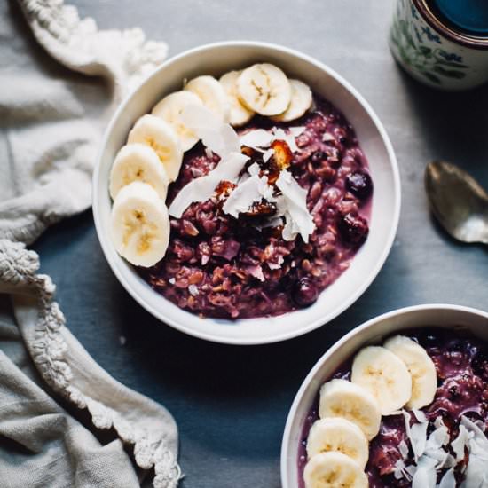 Toasted Berry Coconut Oatmeal