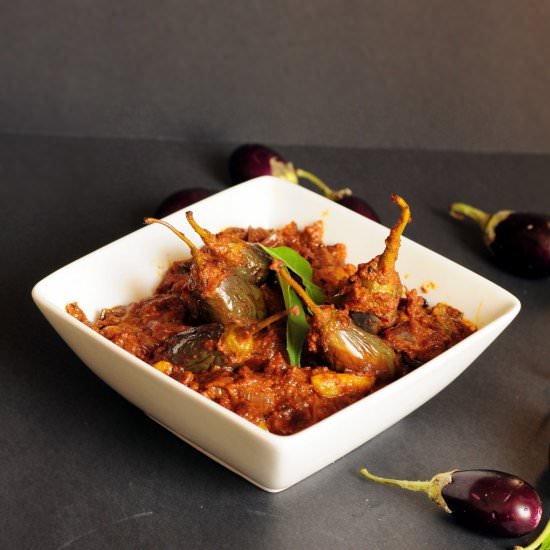 Araichuvitta Kathirikai Kuzhambu