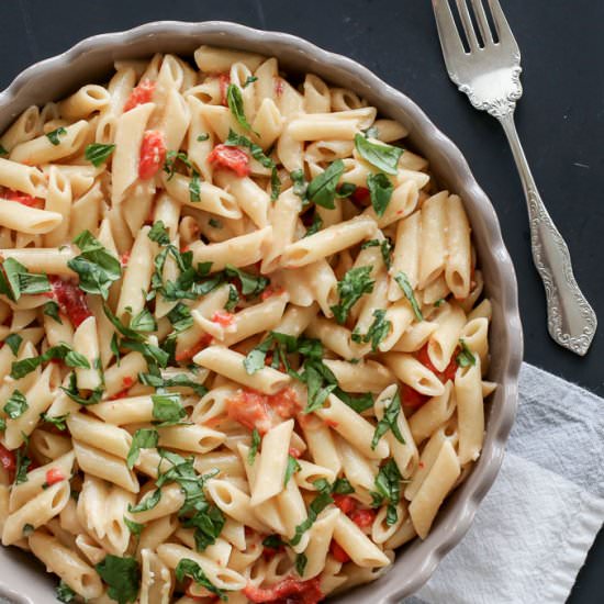 Roasted Red Pepper – Basil Pasta