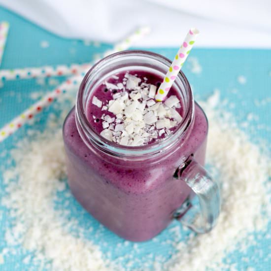 Blackberry Coconut Protein Smoothie