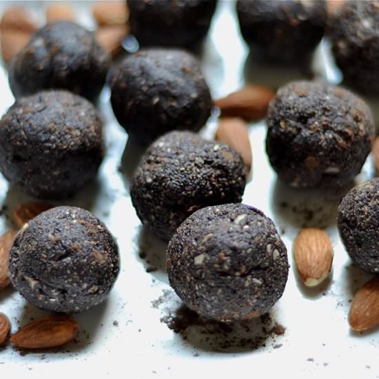 Dark Chocolate Energy Bites