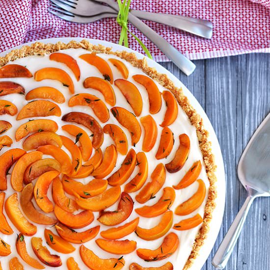 Greek Yogurt Tart with Peaches
