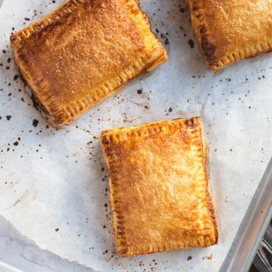 Quick & Easy Apple Turnovers