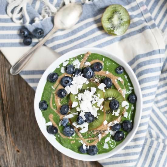 Green Lover’s Smoothie Bowl