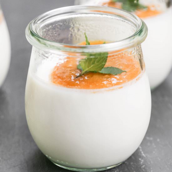 Buttermilk Panna Cotta With Peaches