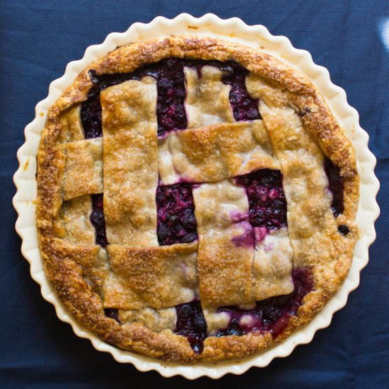 Black-and-Blueberry Pie