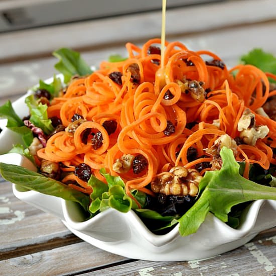 Healthy Spiralized Carrot Salad