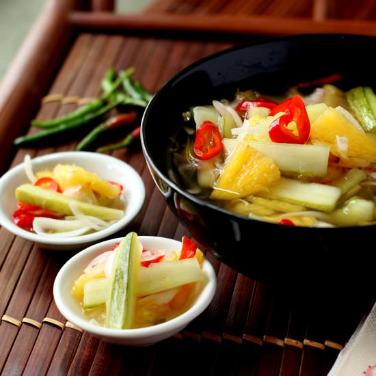 Pineapple and Cucumber Pickle