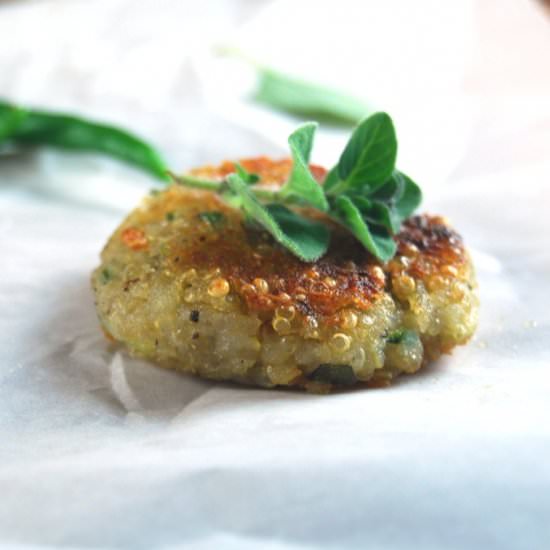 Garlicky Zucchini Quinoa Cakes