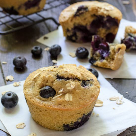 Healthy Blueberry Oatmeal Muffins