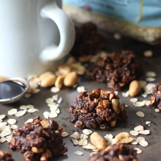 Peanut Butter Blackstrap Cookies