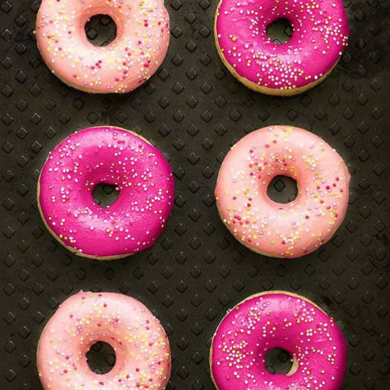 Vanilla Glazed Baked Donuts