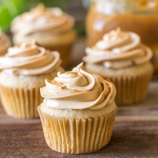 Apple Cupcakes With Dulce de Leche