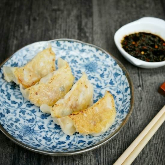 Kimchi Gyoza (Dumplings)